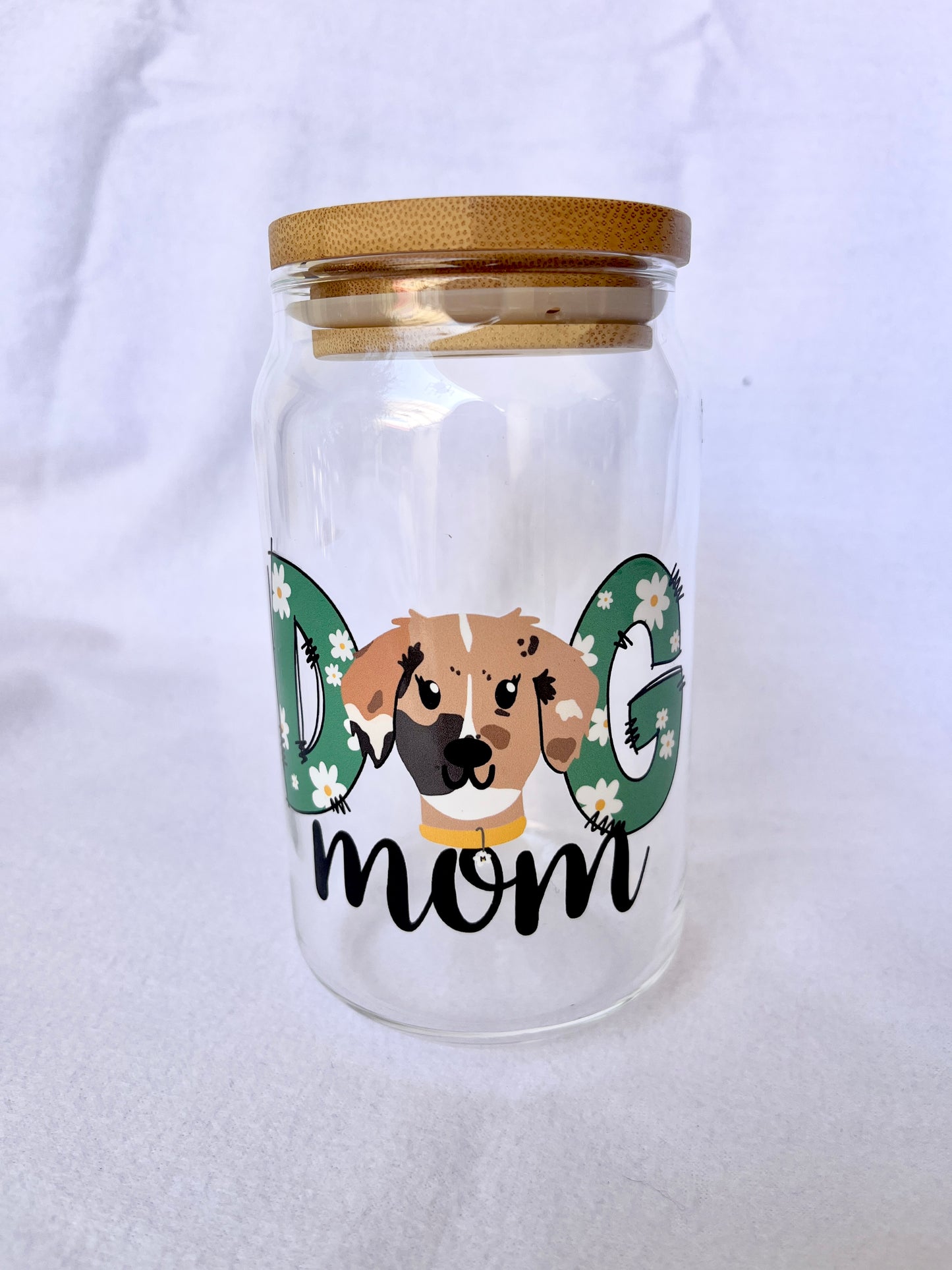 Vaso de cristal personalizado "DOG MOM" ft Woof by Bonnie
