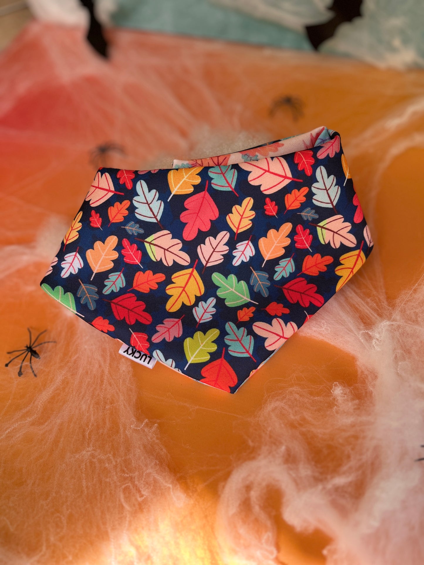 Bandana doble vista “Hojitas otoñales”