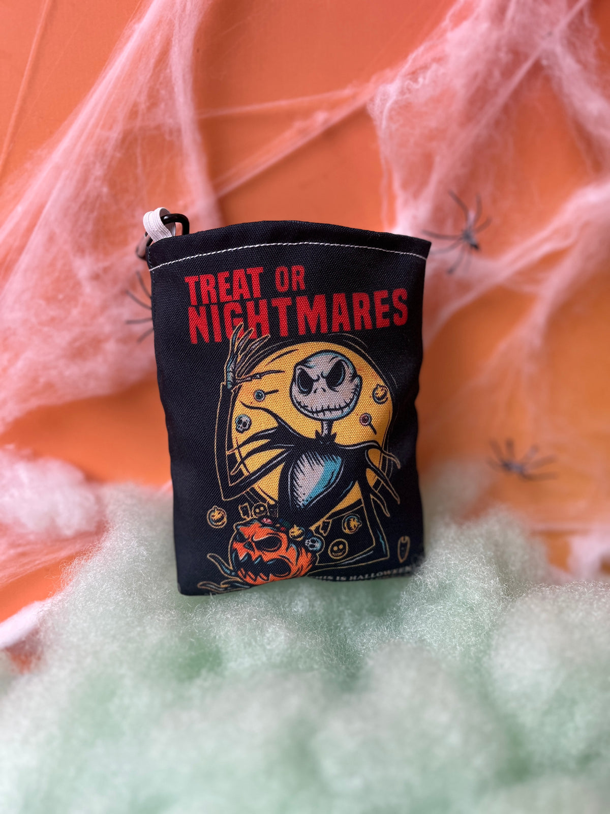 Treat bag "treat or nightmares"